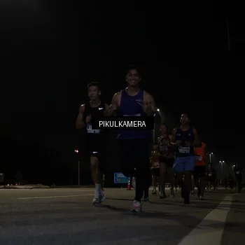 Runner Photo 7511768