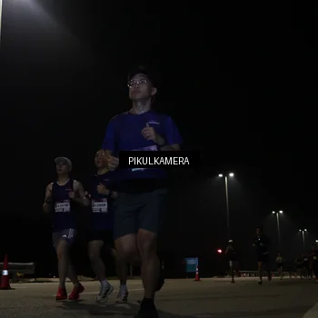 Runner Photo 7511778