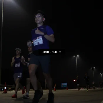 Runner Photo 7511781