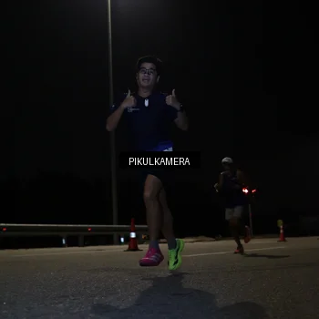Runner Photo 7511785