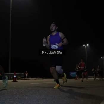 Runner Photo 7511789
