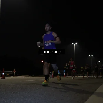 Runner Photo 7511790