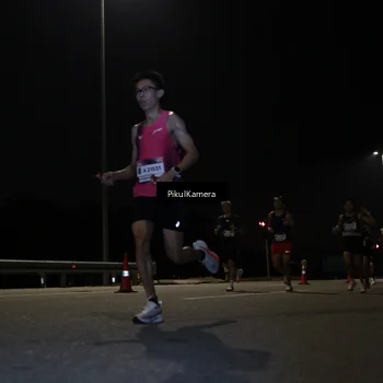 Runner Photo 7511793
