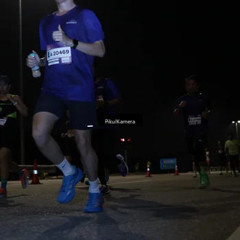 Runner Photo 7511800