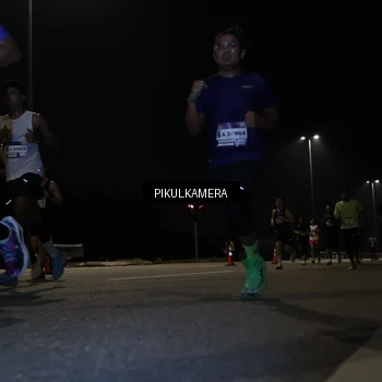 Runner Photo 7511802