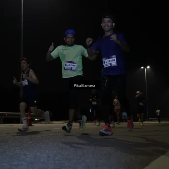Runner Photo 7511805