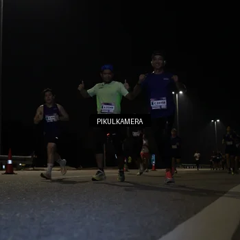 Runner Photo 7511806