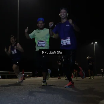 Runner Photo 7511808