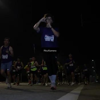 Runner Photo 7511844