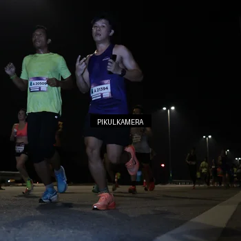Runner Photo 7511871