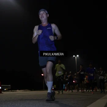 Runner Photo 7511878