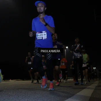 Runner Photo 7511886