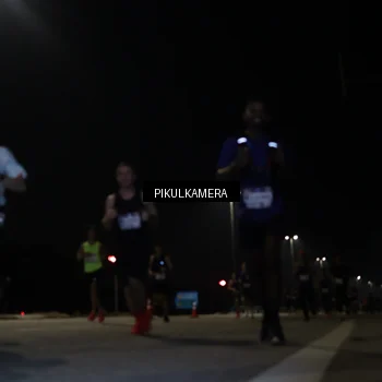 Runner Photo 7511891