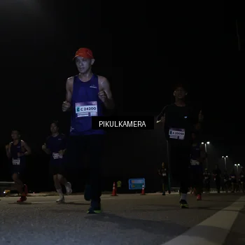 Runner Photo 7511907