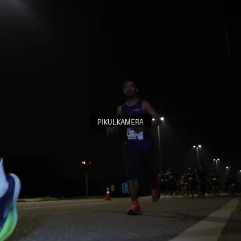 Runner Photo 7511913