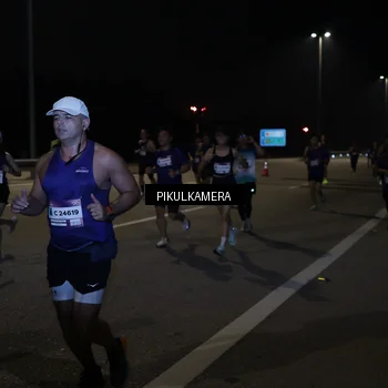 Runner Photo 7511914