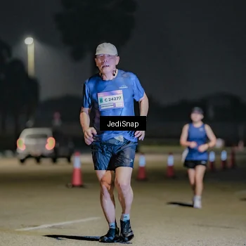 Runner Photo 7511916