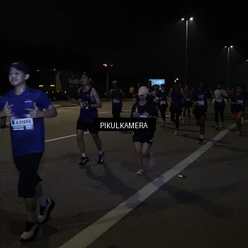 Runner Photo 7511917