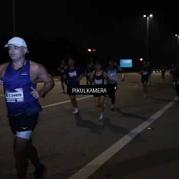 Runner Photo 7511920