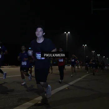 Runner Photo 7511937