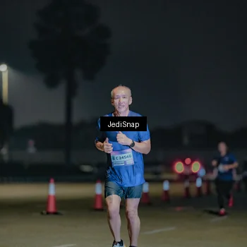 Runner Photo 7511940
