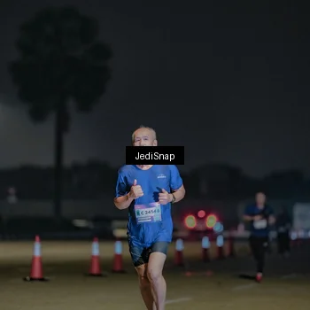 Runner Photo 7511944