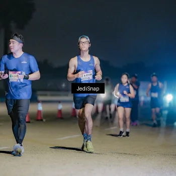 Runner Photo 7511945