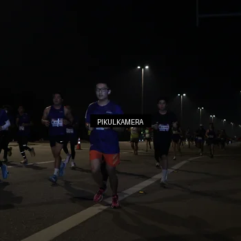 Runner Photo 7511950