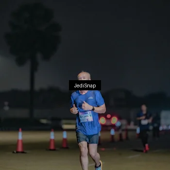 Runner Photo 7511955
