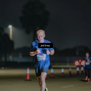 Runner Photo 7511957