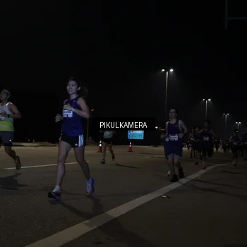 Runner Photo 7511973
