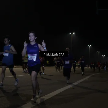Runner Photo 7512011