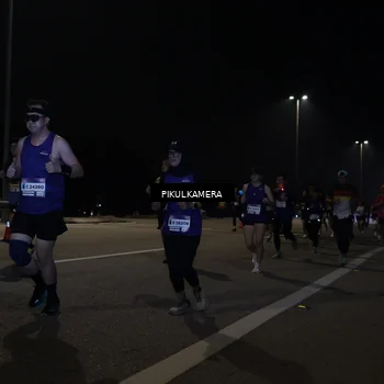 Runner Photo 7512020
