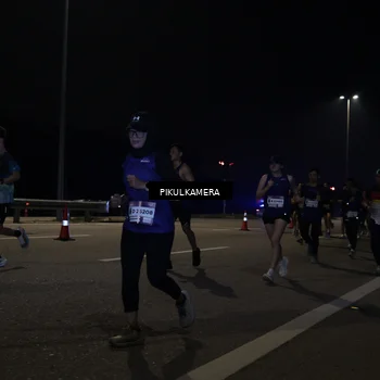 Runner Photo 7512023