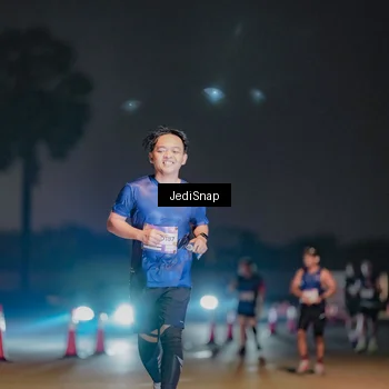 Runner Photo 7512025
