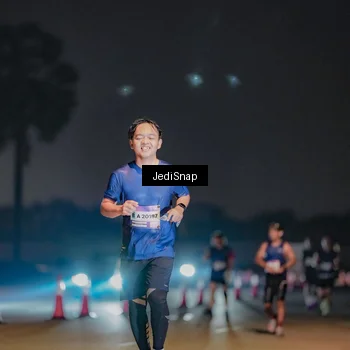 Runner Photo 7512027