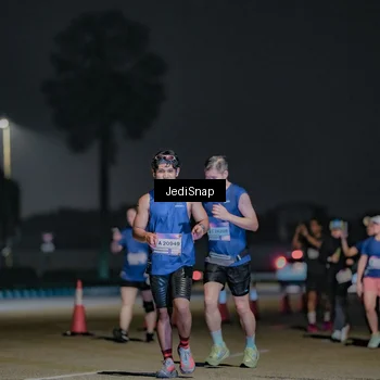 Runner Photo 7512028