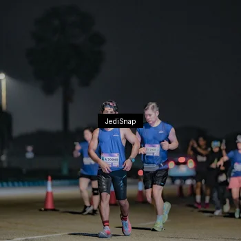 Runner Photo 7512029