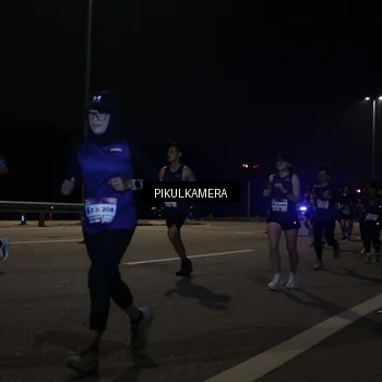Runner Photo 7512075