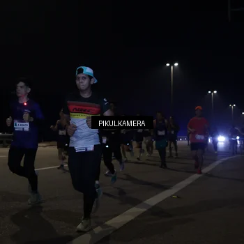 Runner Photo 7512077