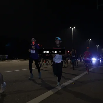 Runner Photo 7512078