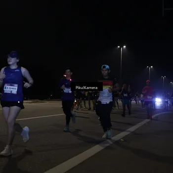 Runner Photo 7512092
