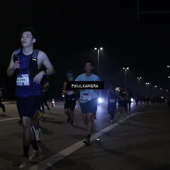 Runner Photo 7512130