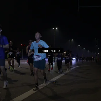 Runner Photo 7512135