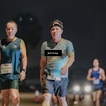Runner Photo 7512140