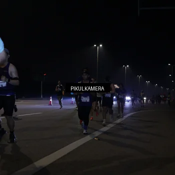 Runner Photo 7512153