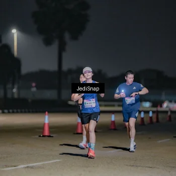 Runner Photo 7512158