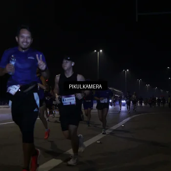 Runner Photo 7512160