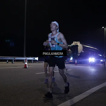 Runner Photo 7512175