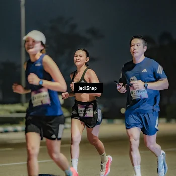 Runner Photo 7512194